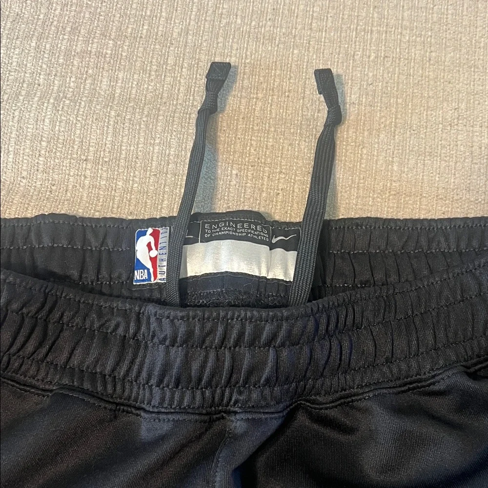 Nike NBA Authentic Portland Trail Blazers Sweatpants - Picture 5 of 7